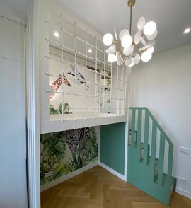 Кровать-чердак из массива березы с канатной сеткой 